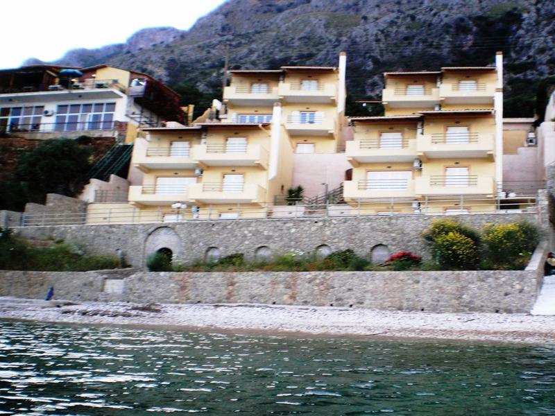 Glyfa Beach Villas Barbáti Eksteriør bilde